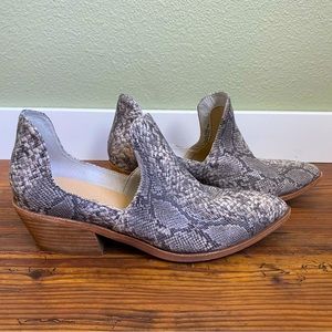 Chinese Laundry booties